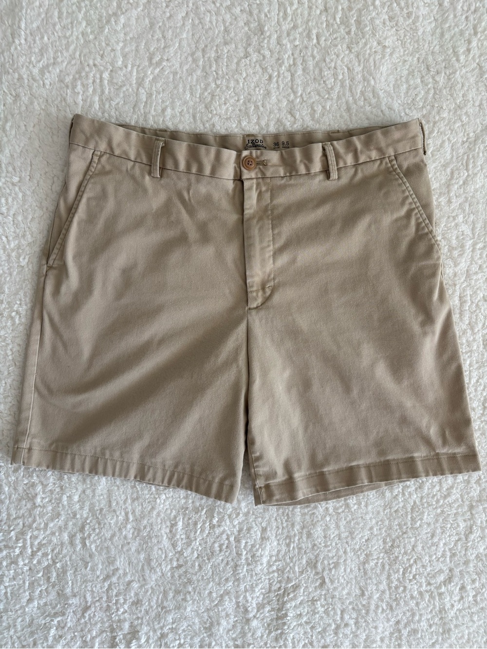 IZOD Saltwater Stretch Khaki Chino Shorts Men’s 36 9.5” Inseam Classic